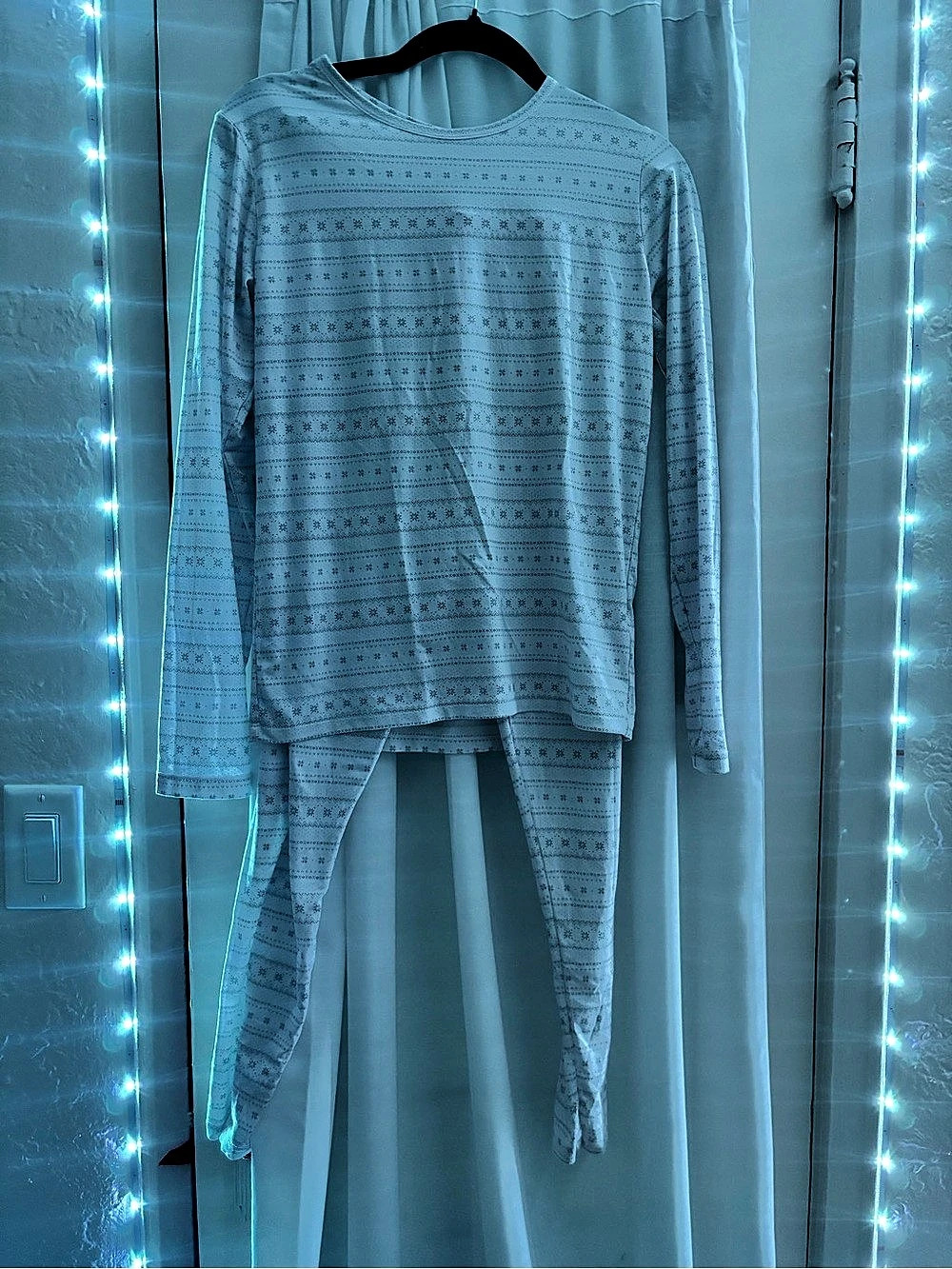 Women's Blue Geometric Pajama Set Like New